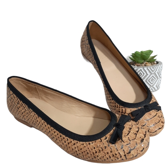 Rutz | Shoes | Rutz Walk In Cork Bow Round Toe Flats Size 3765 | Poshmark